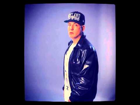 Siamak  feat. Sentino -  Fighter Man ( Sentinos Part)