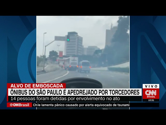 Ônibus do São Paulo é atacado com pedras antes de jogo pelo Campeonato  Brasileiro