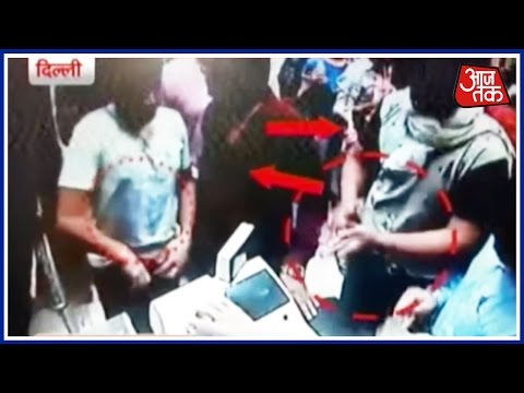 Delhi Witnesses Live Loot In Ice-cream Parlor
