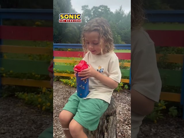 Vídeo relacionado con Get Trend SONIC THE HEDGEHOG Vaso Termico Pajita y Tapa 940ml, Taza Acero Inoxidable Doble Pared, Botella Libre BPA Niños Adultos Reutilizable (Azul Sonic/Shadaw)