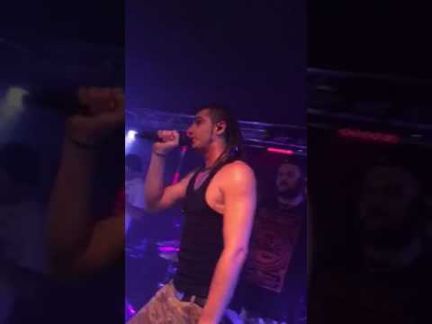 Bednarek feat. Staff " Uciekam w słowa "