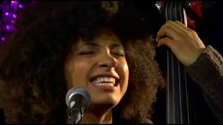 Esperanza Spalding - Cuerpo y alma (Body & soul) (live at Amoeba 2009)