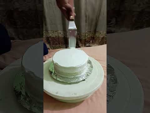 simple vanilla cake  decoration ❤️