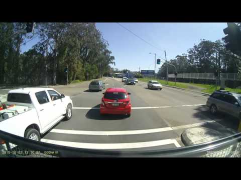 bad drivers caught on aussie dash cam