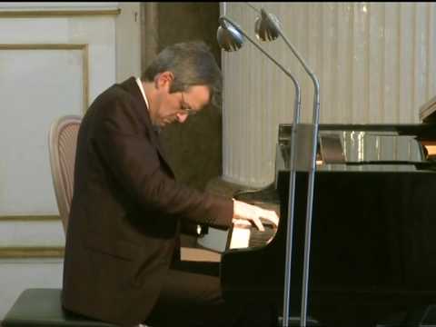 Luis Fernando Pérez, piano  Enrique Granados - Danza Española nº 5  Andaluza