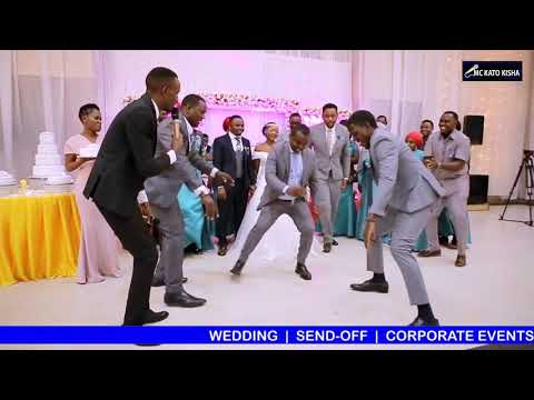 HII KIBOKO.. UTAPENDA JAMAA ANAVYOLIMWAGA SEBENE UKUMBINI SIO MCHEZO | MC KATO KISHA