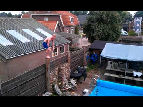 SVV'04 trainingskamp en het zwembad van hotel Buxu