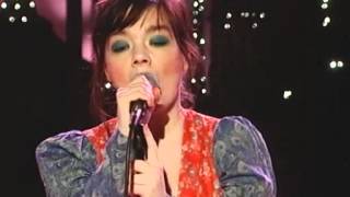Björk - Cocoon and interview on Die Harald Schmidt Show (2001)