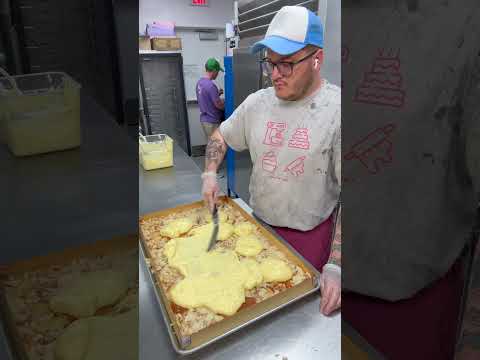 Idk what’s more dreamy the buttercream or the banana pudding… 🤤 #buttercreamrecipe  #bananapudding