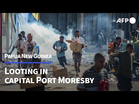 Looting in Papua New Guinea's capital Port Moresby | AFP