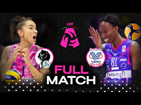 Gabi Guimarães 10 and Volleyball World