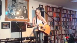 Melanie Devaney at Uptown Bill's Coffee House (6/27/14)