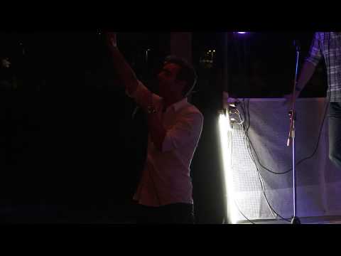 Le barzellette di Lorenzo Andreaggi - L'albero e i carabinieri (vers. 1)