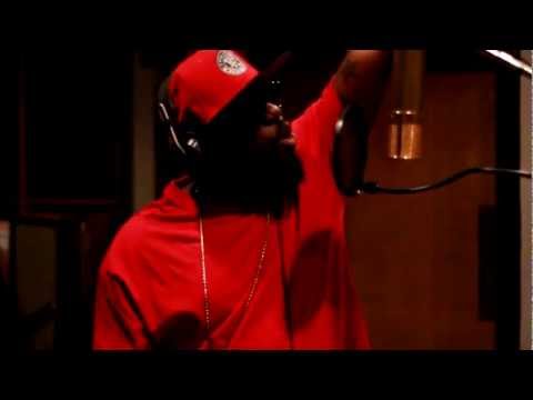 Pettidee - I'M A REBEL (Official Music Video) @pettidee904