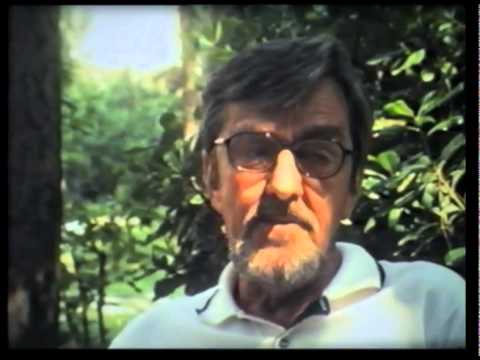 Gabriel Axel (1987) by Gérard Courant - Cinématon #930