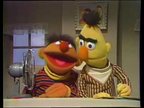 Sesame Street - Ernie's Electric Fan