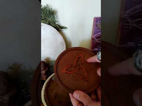 La Triqueta en la Magia #magia #bruja #brujis #wicca #witch #secretodebruja #brujita #brujitips