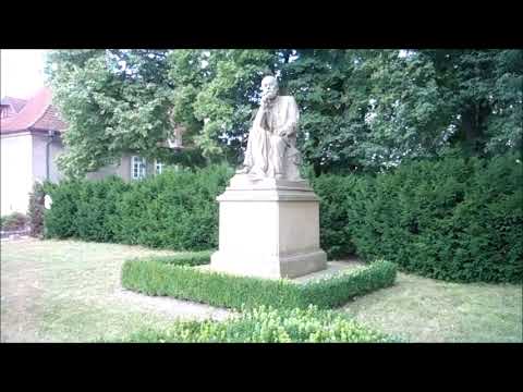 Zamek z ogrodem - Nowe Miasto nad Muteją