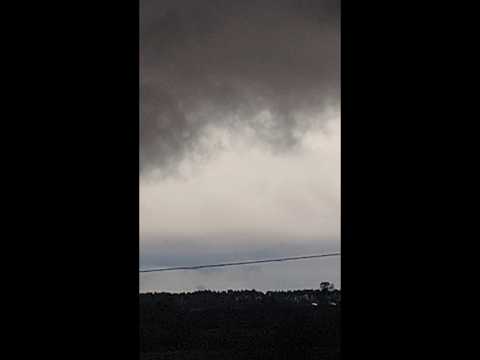 Tornado, será?! se sim ou não, uma linda rotação presenciamos na tarde deste dia 27/07/26.