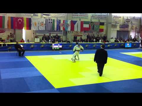G.AZOIDIS  (GRE) vs  L.SHAVTATOASHVILI (GEO)