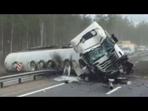 АВАРИИ ГРУЗОВИКОВ - ПОДБОРКА ЖЕСТИ ИЗ АРХИВА ЭВАКУАТОРЩИКА 2020 - TRUCK ACCIDENTS / CRASH TRACKS