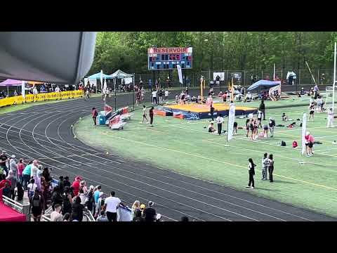 Girls 200m Heat 8 Gator