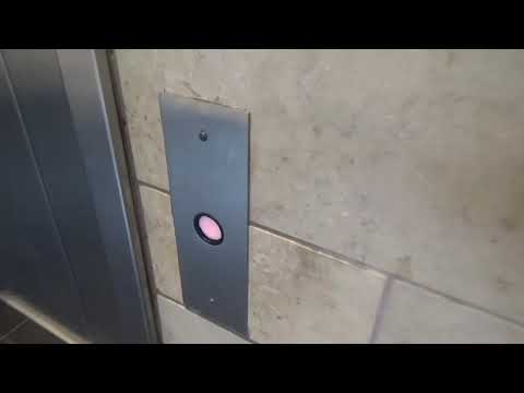 LOUD MOTOR! Montgomery Hydraulic Elevator @ Ross Park Mall - Ross Township, PA