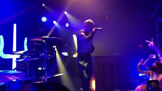 Download lagu Twenty One Pilots “Choker” live at the Troubadour in West Hollywood - TAKEØVER TOUR mp3 Download lagu Twenty One Pilots “Choker” live at the Troubadour in West Hollywood - TAKEØVER TOUR mp3