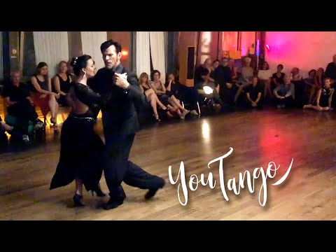  Anibal Lautaro  and  Valeria Maside  are  dancing  to  the  vals  "  Sin Rumbo Fijo  "  by  Orquesta Típica Victor  in  2019