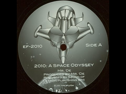 Mr. 'De - 2010 A Space Odyssey