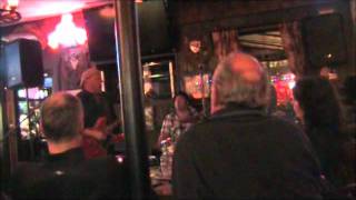 Monkey Junk Wheatsheaf Pub - Let Her Down.wmv