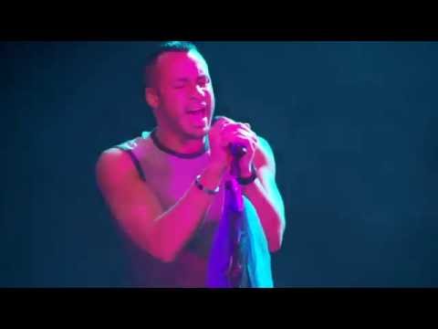 Jeffery Stephan performs "Stand Back" at Night of a Thousand Stevies 2016