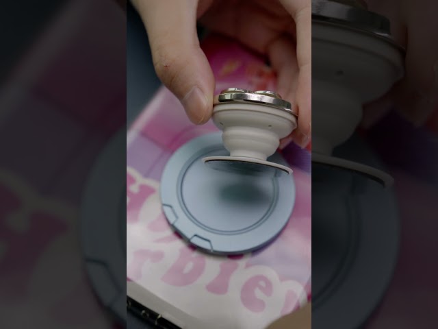 Vídeo relacionado con Marvel Loki Series Poster PopSockets PopGrip para MagSafe
