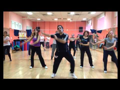 Bachata "Lamento boliviano" (grupo el toke de Keda) (CoreoFitness MundoGuyi)