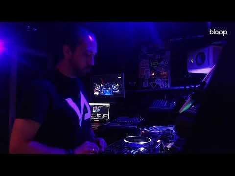 Black Codes Experiments w/ Cristian Varela (Special 90's Classics + actual Techno) - 07.10.21