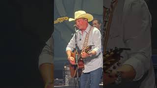 Ten Rounds with Jose Cuervo- Tracy Byrd at SeaWorld Orlando