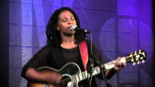 Ruthie Foster - Another Rain Song - Live at McCabe&#39;s