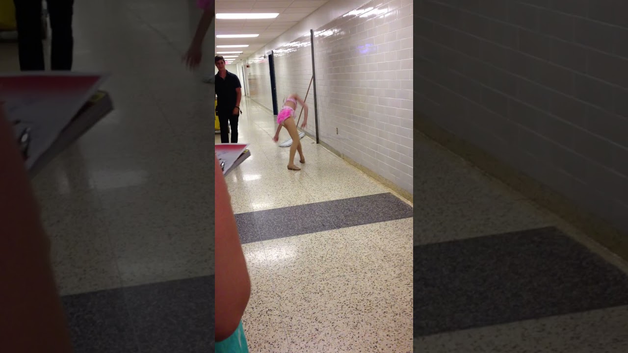 Chloe Lukasiak interacting with fans at ALDC Showcase in 2013