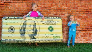 ОБЫЧНОЕ против НАДУВНОГО #6 Играем в бассейне с надувашками REAL vs INFLATABLE /Вызов Николь крейзи