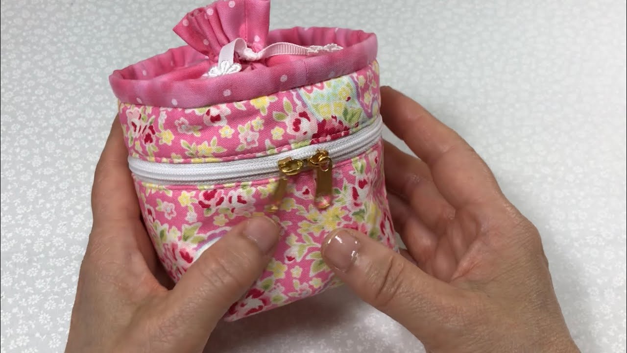 フリルのふたが可愛い💕小物入れ⭐️The frilly lid is cute💕Small item storage