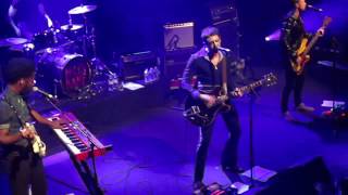 Miles Kane - Cry On My Guitar - Paris