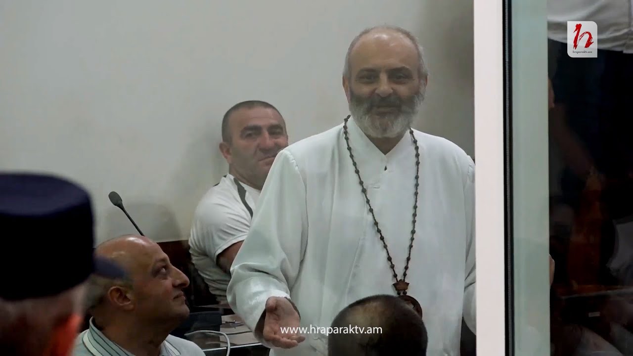 Հրաշալի արձակուրդի մեջ եմ. Բագրատ Սրբազան