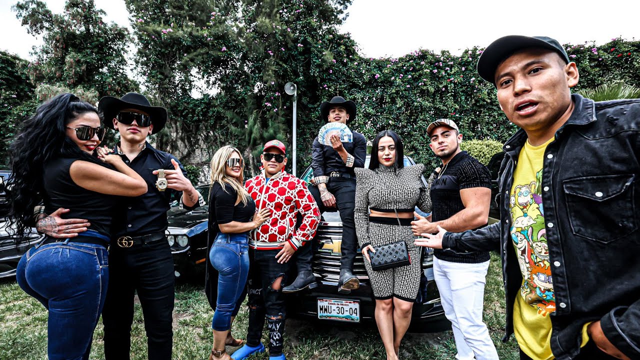 Un DÍA con una FAMILIA MILLÓNARIA💵 🤑 💵💰