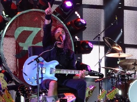 Foo Fighters, Under Pressure, John Paul Jones, Roger Taylor, Milton Keynes 2015