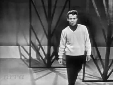 Mike Clifford "Don't Make Her Cry"