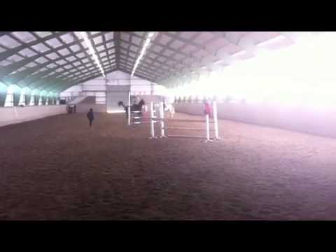 Hoppträning på GFRK, Michelle Pykäri på Cumellus och Elin...