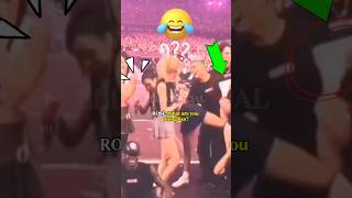 Download lagu LISA AS ELASTIC GIRL 😆😭 #lalisa #lisa #lisamanoban mp3