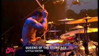 [6]Queens Of The Stone Age - Little Sister (Live at Hove 07)