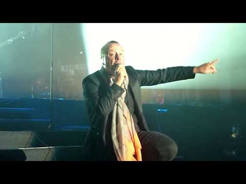 Thumbnail for SIMPLE MINDS عقول بسيطة 簡單的頭腦 सरल दिमाग pikiran sederhana 単純な心 by Derek Forbes