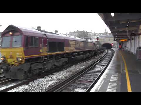 (HD) Kent Railway Action January 2013 featuring Trains in the snow